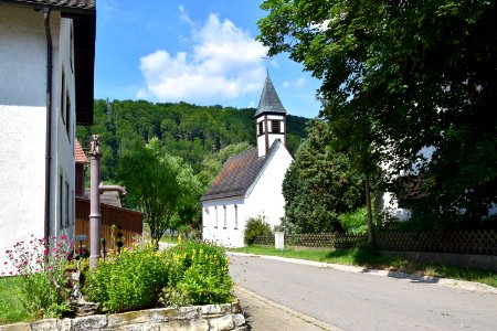Kapelle Hl. Familie (Kemathen) Schwengelpumpe