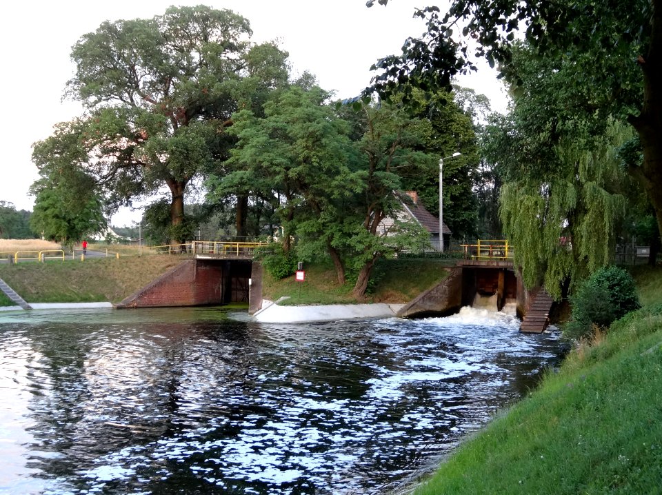 Kanal Notecki sluza Lochowo 14 07-2014