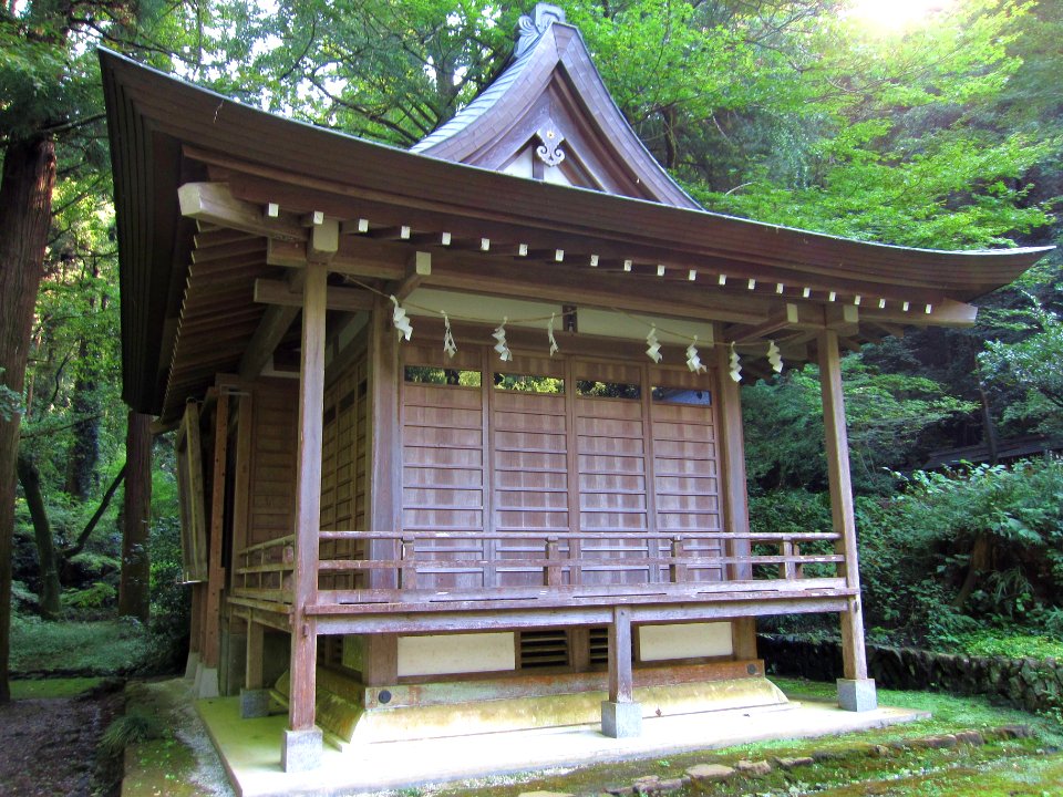 Kanasana-jinja kaguraden