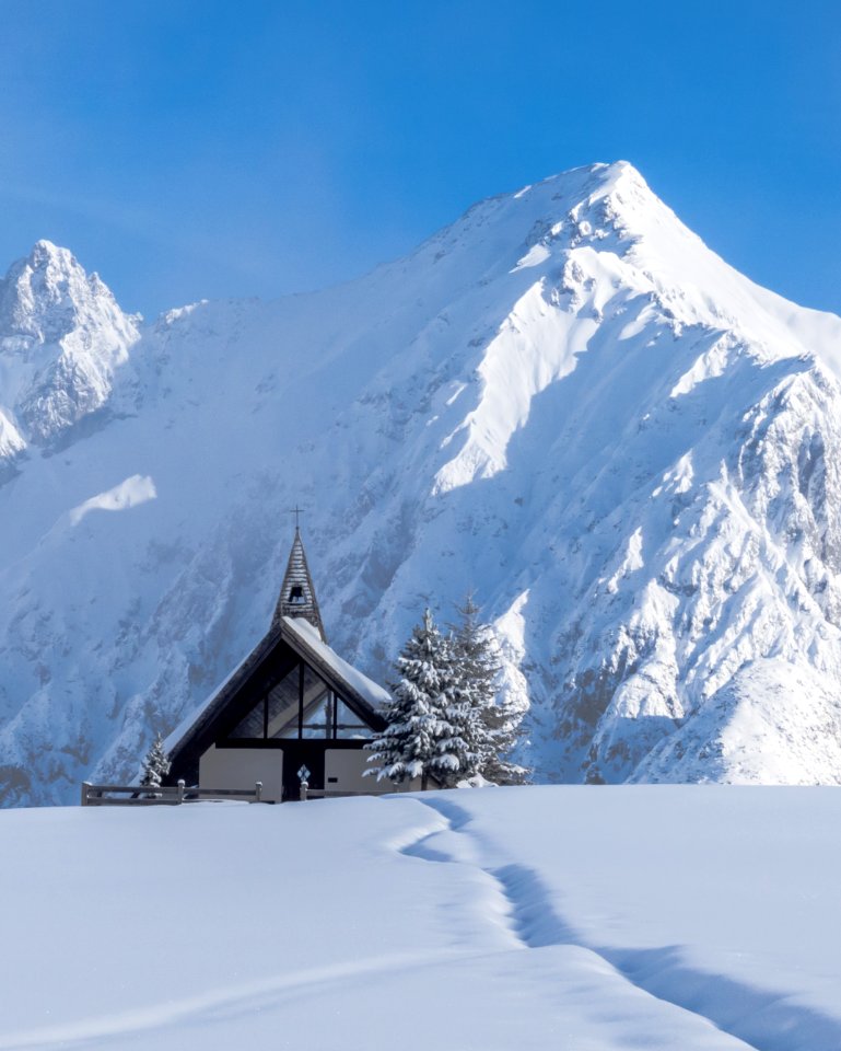 Kapelle und Hochnissl im Winter
