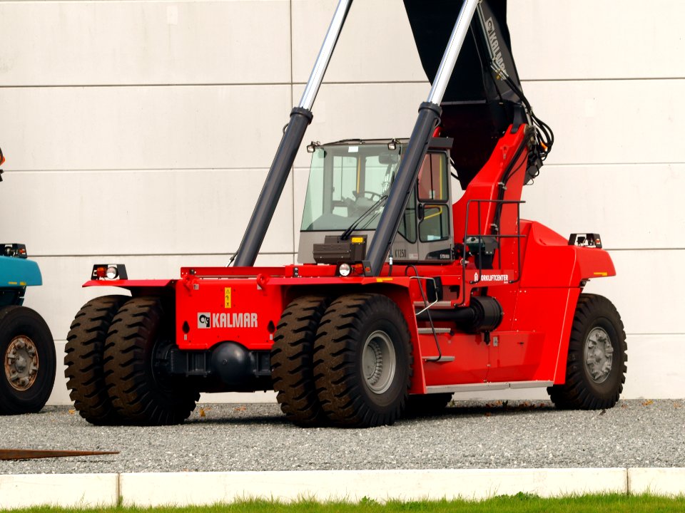 Kalmar K1250 Reach stacker pic2