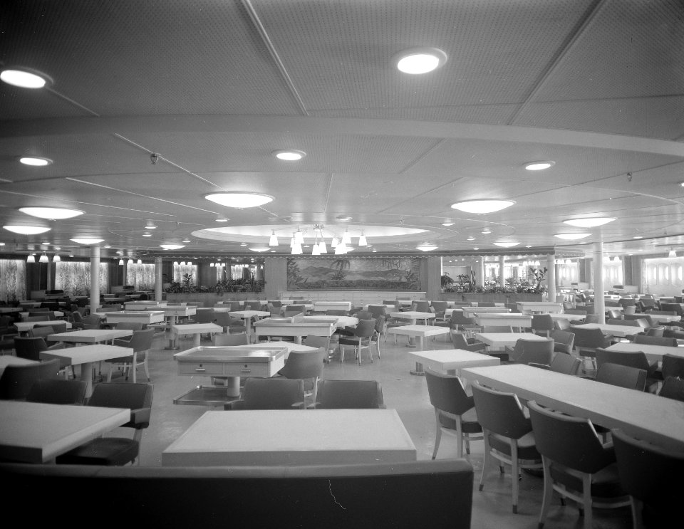 Kapitein van het nieuw schip Statendam Haagmans Interieur Statendam, Bestanddeelnr 908-2496