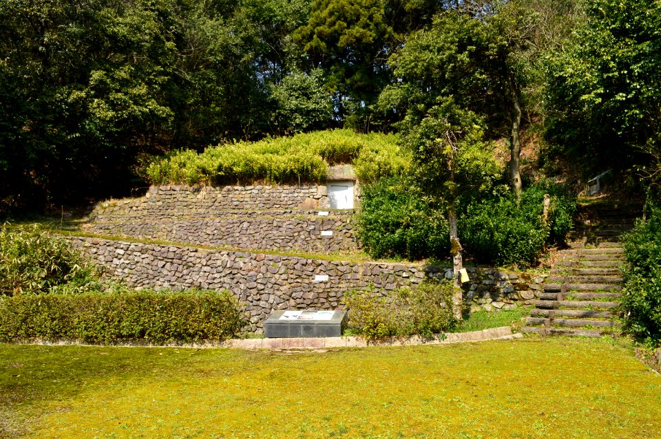 Kajiyama Kofun, zenkei-1