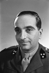Kapitein Van den Berg, Bestanddeelnr 935-1026