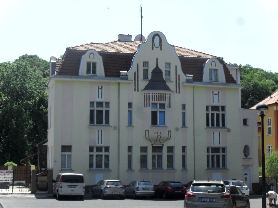Kaple Nalezení sv. Kříže, vedle 2