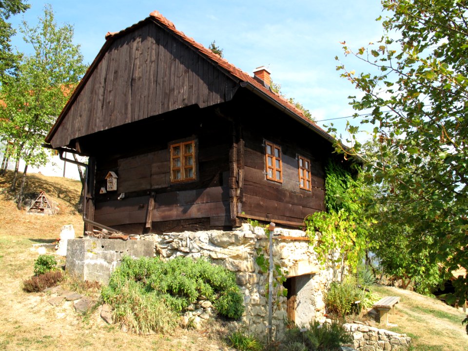 Kaplanija pri cerkvi svetega Vida, Bizeljsko