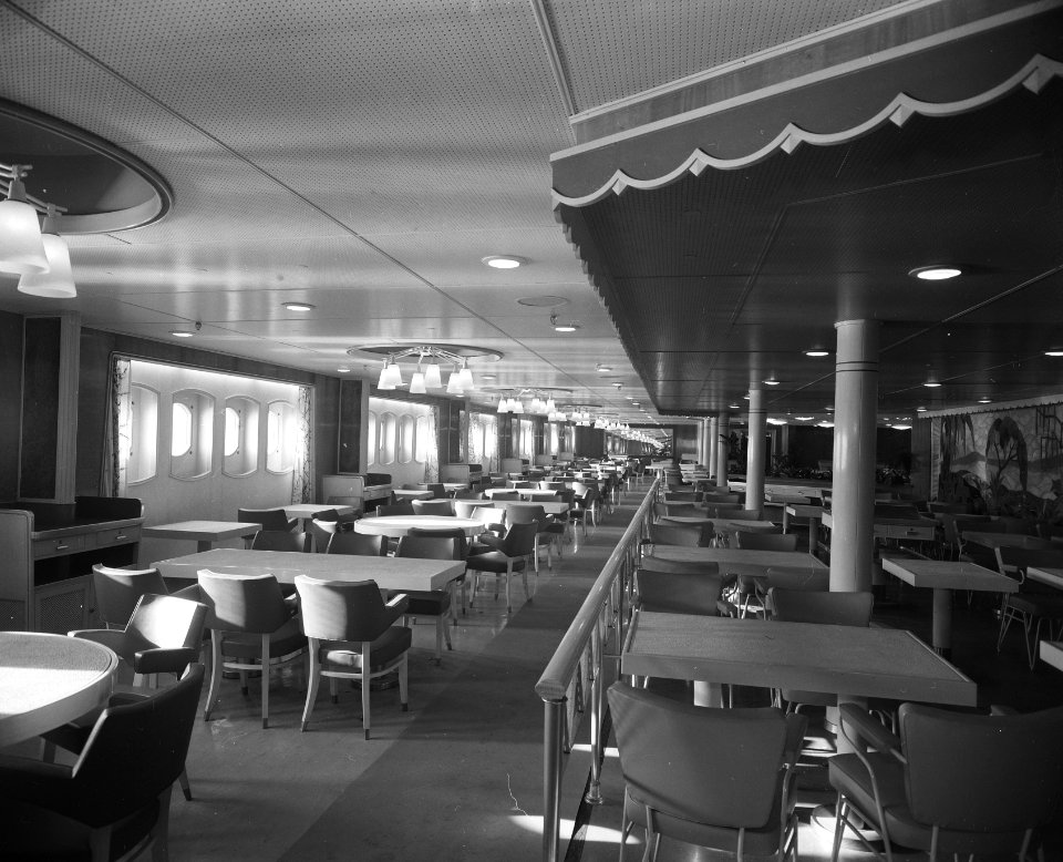 Kapitein van het nieuw schip Statendam Haagmans Interieur Statendam, Bestanddeelnr 908-2499