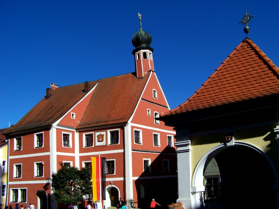 Kallmünz-Marktplatz-1-altes-Rathaus