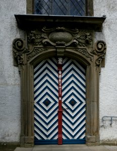 Kallenhardt - St. Clemens - Portal - 1