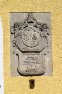 Kallmünz, Friedhof, Trauerhalle, Detail (2)