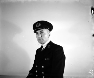 Kapitein-Luitenant ter Zee M. Schoo, Bestanddeelnr 935-0954