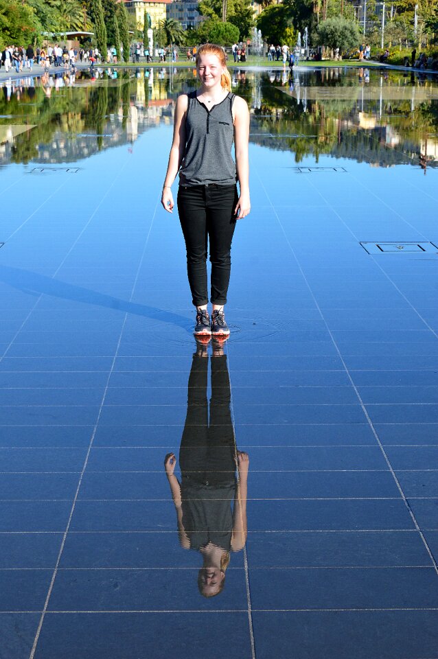 Water mirror nice côte d'azur
