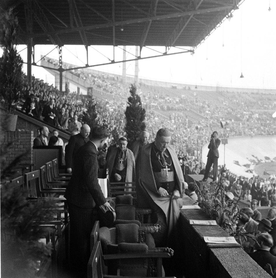Kajottercongres Olympisch Stadion, Bestanddeelnr 901-8986