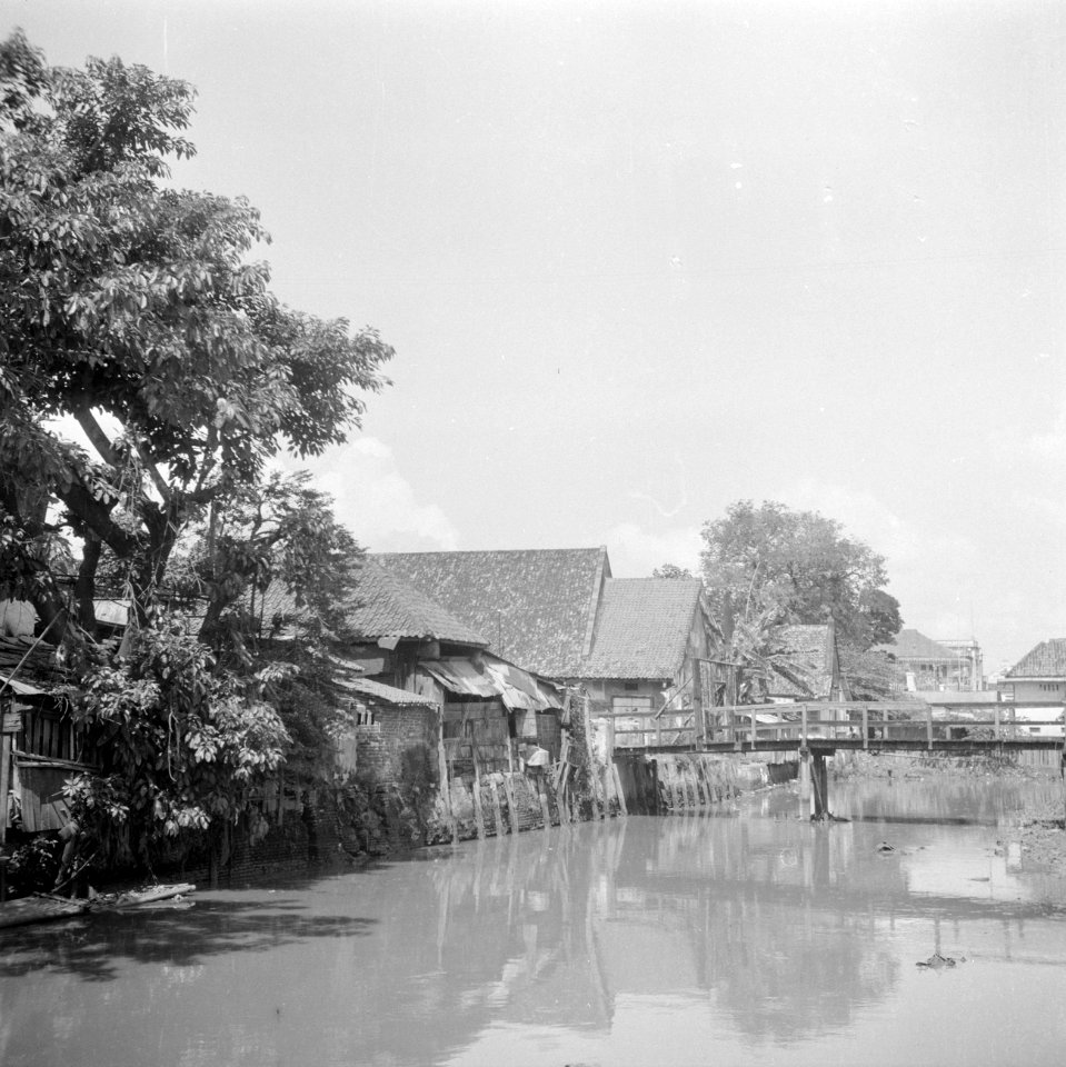 Kali Besar Zuid in de Benedenstad van Batavia, Bestanddeelnr 255-6697