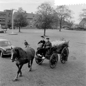 Kaasmarkt Bodegraven 75 jaar . Historische optocht, Bestanddeelnr 908-9339