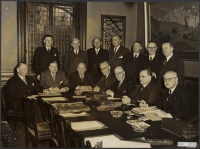 Kabinetsformaties, ministers, Brink J.R.m. V.D., Drees W., Joekes A.M., Lieftinc, Bestanddeelnr 050-0774