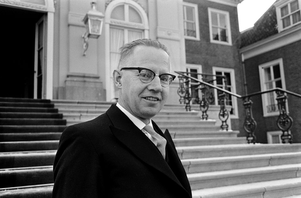 Kabinetscrisis 1965. Voorzitters van de kleine fracties op Huis ten Bosch Piet , Bestanddeelnr 917-4896