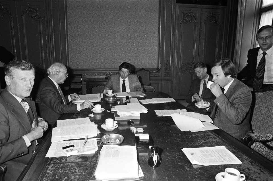 Kabinetsformatie 1981 Van Agt (CDA) en de voorlichting van het CDA op weg naar , Bestanddeelnr 931-5742