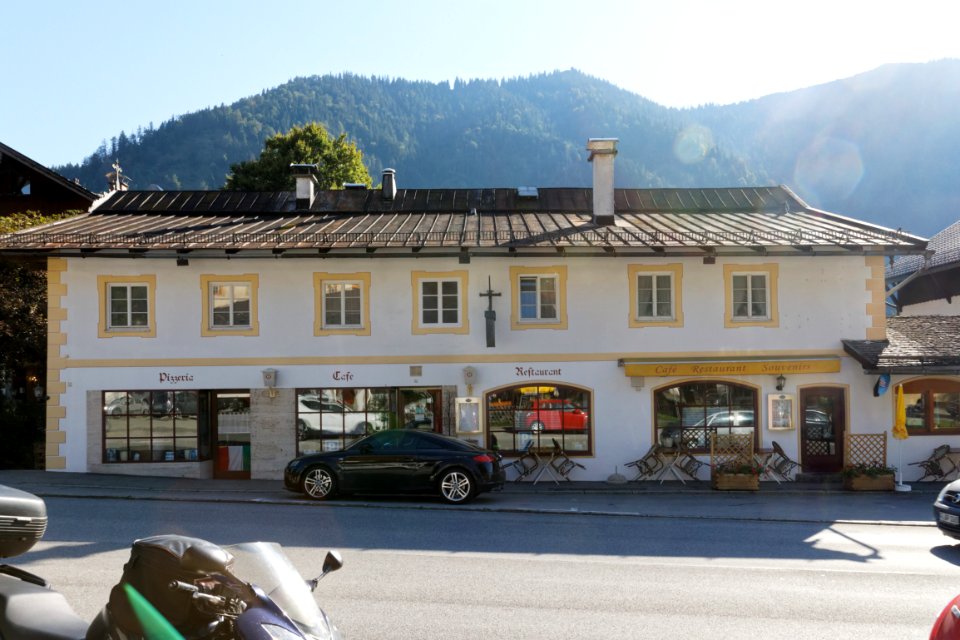 Kaiser-Ludwig-Platz 16 bjs190915-02