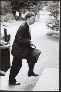Kabinetsformaties, minister-presidenten, Bestanddeelnr 094-0272