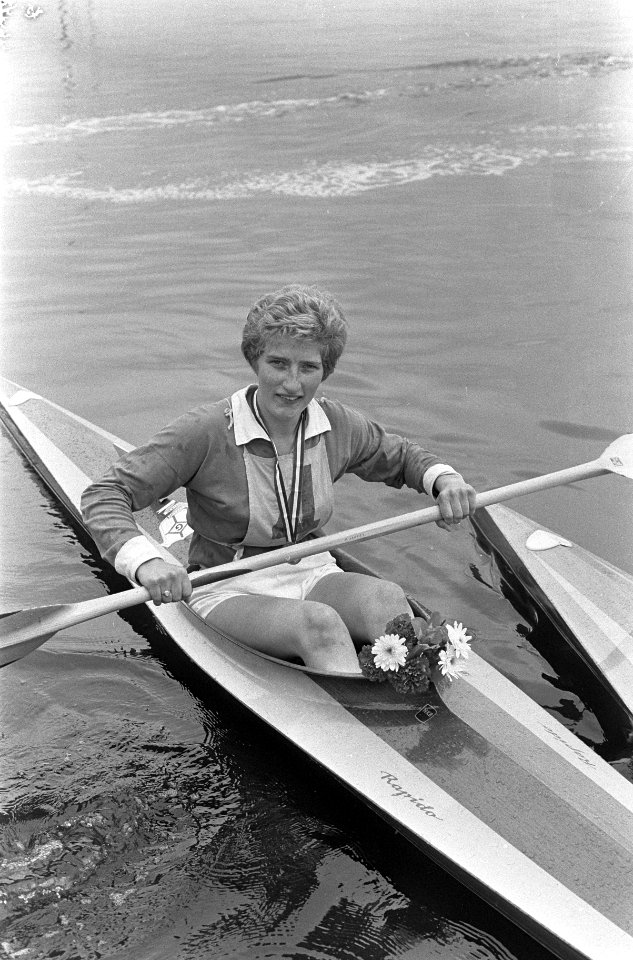 Kampioenschap van Nederland Kanovaren, de K1 voor dames Mieke Jaapies kampioen, Bestanddeelnr 919-2909