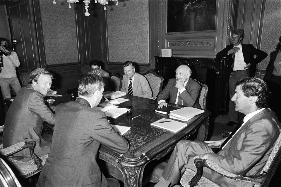 Kabinetsformatie 1981 hervat op de voorgrond Terlouw Van Agt en informateur Lub, Bestanddeelnr 931-5911