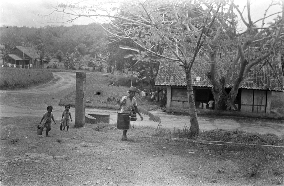 Kampong, Bestanddeelnr 443-1-5