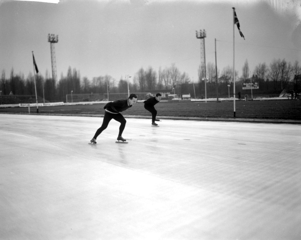 Kampioenschap van Nederland schaatsen lange baan Jaap Edenbaan Jeen van den Be…, Bestanddeelnr 913-6265