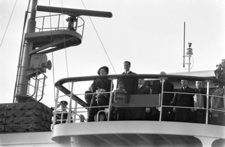Kanaal Gent-Terneuzen officieel in gebruik gesteld door Koningin Juliana en Koni, Bestanddeelnr 921-9603