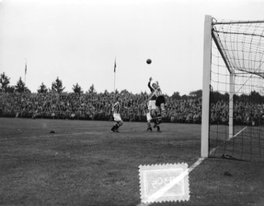 Kampioensvoetbal. EVV Eindhoven tegen Vitesse 6-0, Bestanddeelnr 905-8305