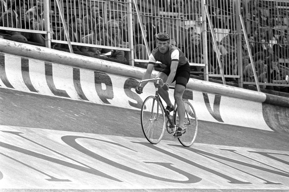 Kampioenschap van Nederland, wielrennen amateurs op de baan nummer 3 Peter van D, Bestanddeelnr 925-7428