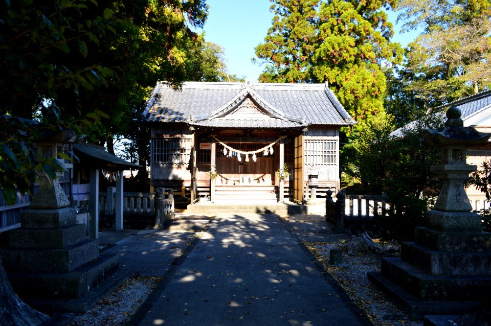 Kanajiki-jinja, haiden-1