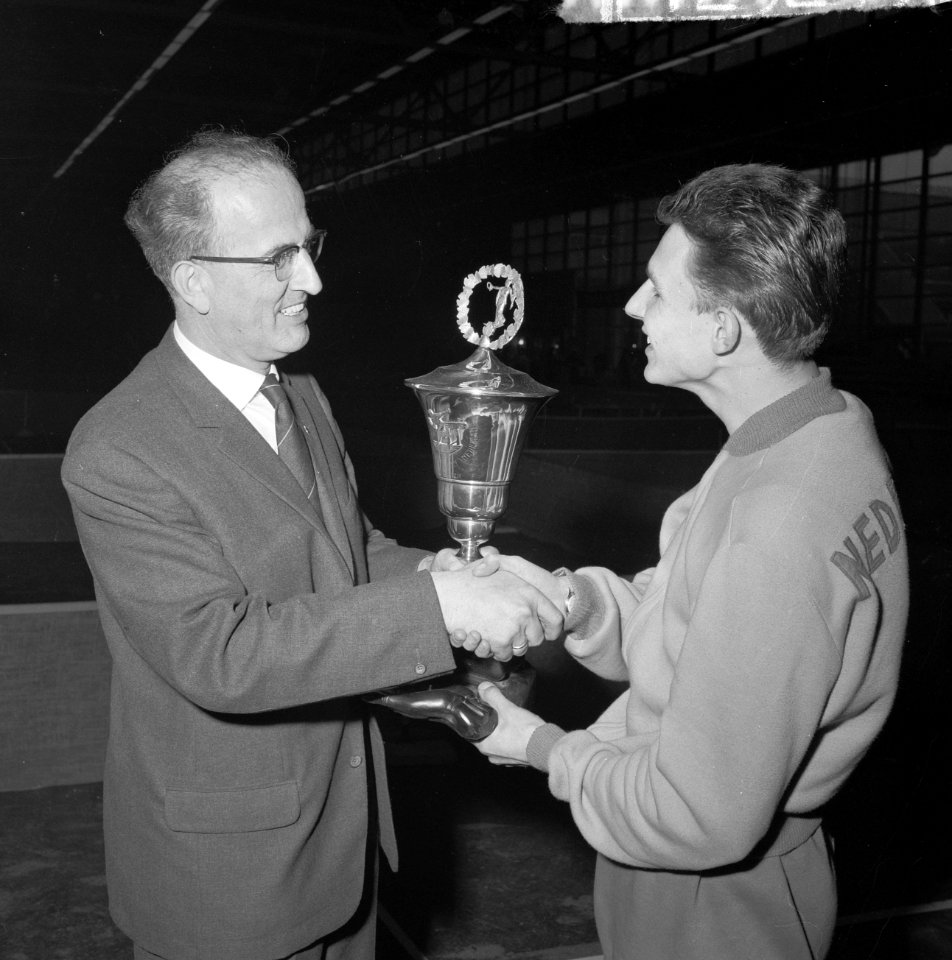 Kampioenschap Tafeltennis in de Energiehal te Rotterdam Bert Onnes (Nederlands , Bestanddeelnr 912-3255