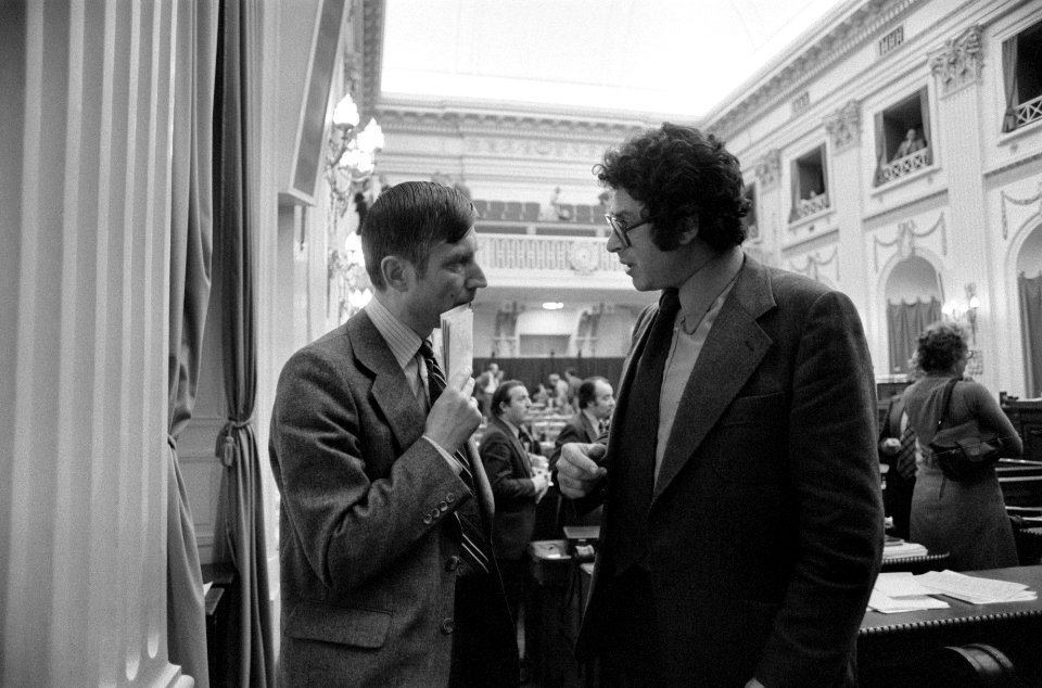 Kamerdebat ivm verdwijning oorlogsmisdadiger Menten Van Agt en Ed van Thijn , Bestanddeelnr 928-8947