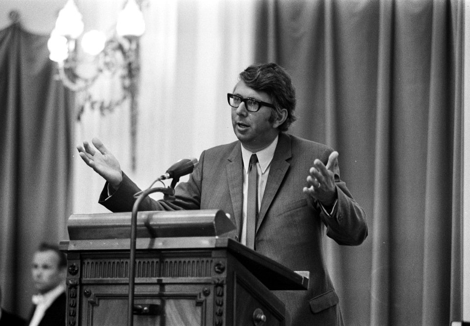 Kamerlid W.A.F. Wilbers (D66) tijdens een debat in de Tweede Kamer in Den Haag, Bestanddeelnr 925-7025