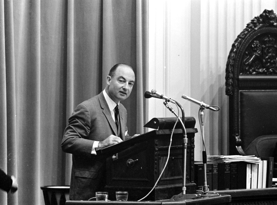 Kamerlid Norbert Schmelzer (KVP) aan het woord, Bestanddeelnr 919-6690