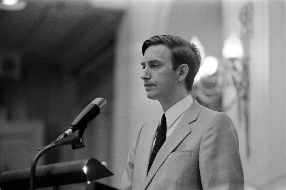 Kamerlid Dick Dolman (PvdA) aan het woord, Bestanddeelnr 925-6854