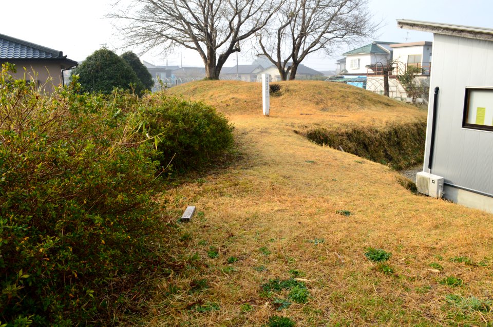 Kamezuka Kofun Group-1, kouenbu