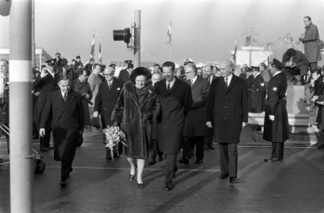 Kanaal Gent-Terneuzen officieel in gebruik gesteld door Koningin Juliana en Koni, Bestanddeelnr 921-9602