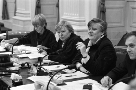 Kamercommissie emancipatiezaken sprak vandaag met staatssecr Kappeyne van de Cop, Bestanddeelnr 933-1522