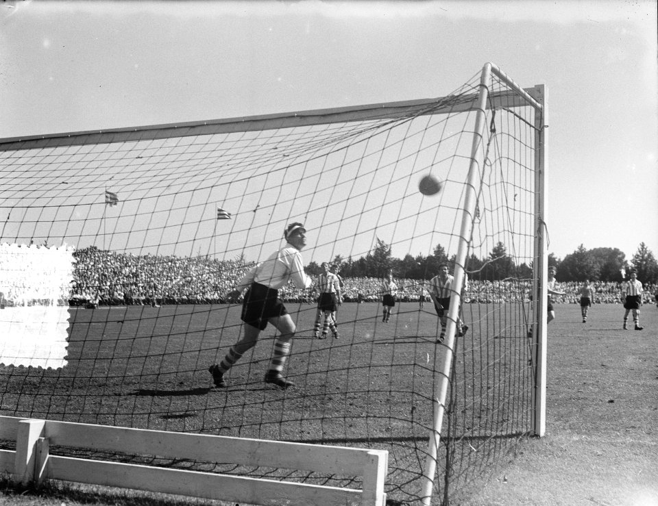 Kampioenschappen Voetbal. Eindhoven tegen Sparta 0-2, Bestanddeelnr 905-8073