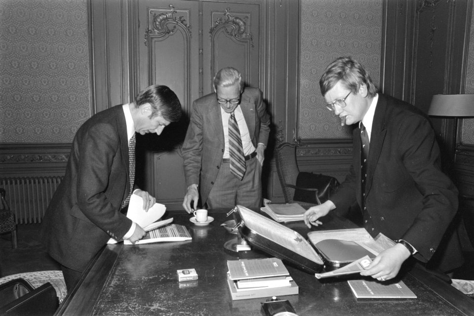 Kabinetsformatie vlnr Van Agt , informateur Van der Grinten en Wiegel, Bestanddeelnr 929-4477