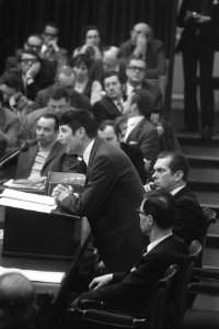 Kamerdebat over de vrijlating van de Drie van Breda minister van Justitie Van A, Bestanddeelnr 925-4217
