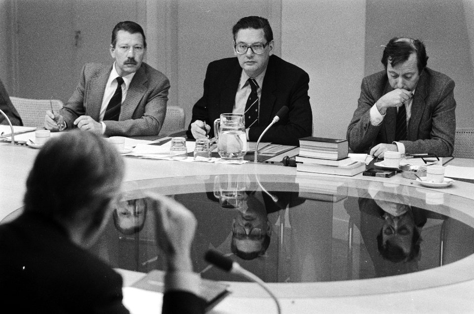 Kamercommissie van Economische Zaken overlegt met minister Van Aardenne over ADM, Bestanddeelnr 932-4441