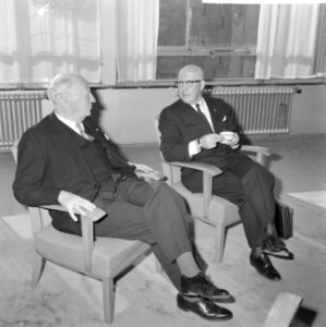 Kamer van Koophandel 160 jaar te Rotterdam. V.l.n.r. de voorzitter De Monchy , m, Bestanddeelnr 914-9036