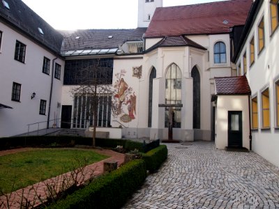 Kaufbeuren, Klosterpforte Franziskanerinnenkloster am Obstmarkt (02) photo