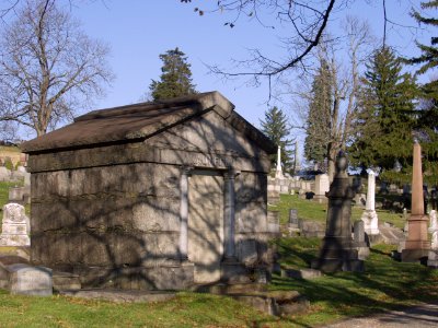 Kauffeld mausoleum, South Side Cemetery, 2020-12-10, 02