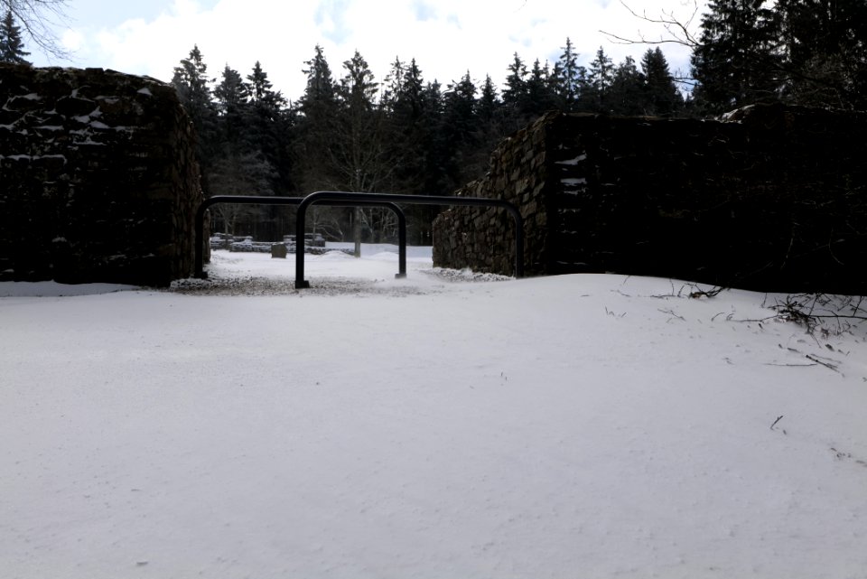 Kastell Kleiner Feldberg with snow 2021-04-06 03