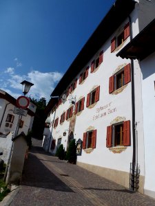 Kastelruth-Gasthof-Turm