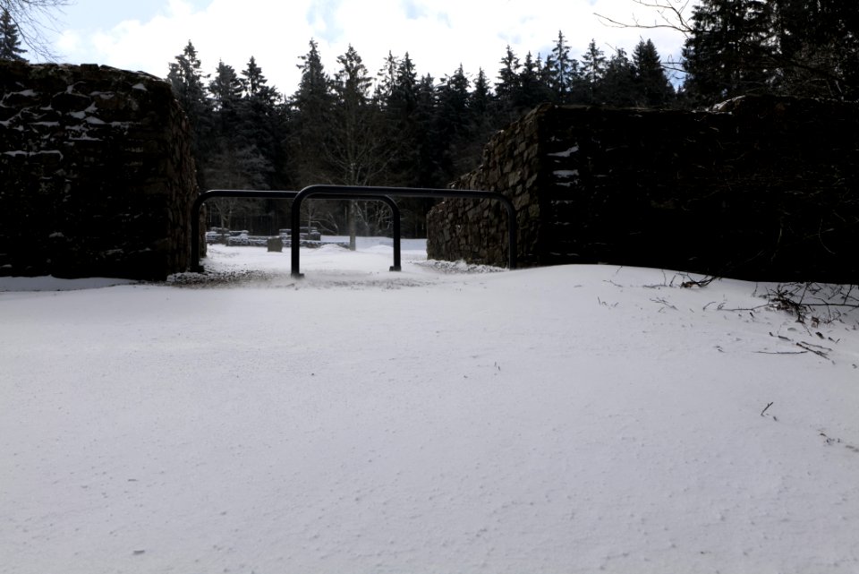 Kastell Kleiner Feldberg with snow 2021-04-06 04